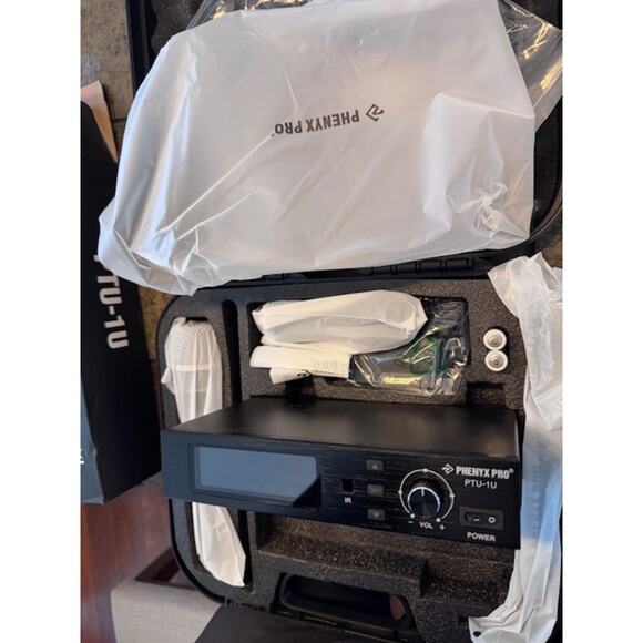 Phenyx Pro PTU-1U True Diversity Wireless Microphone System w 1000 Chanels - Picture 4 of 6